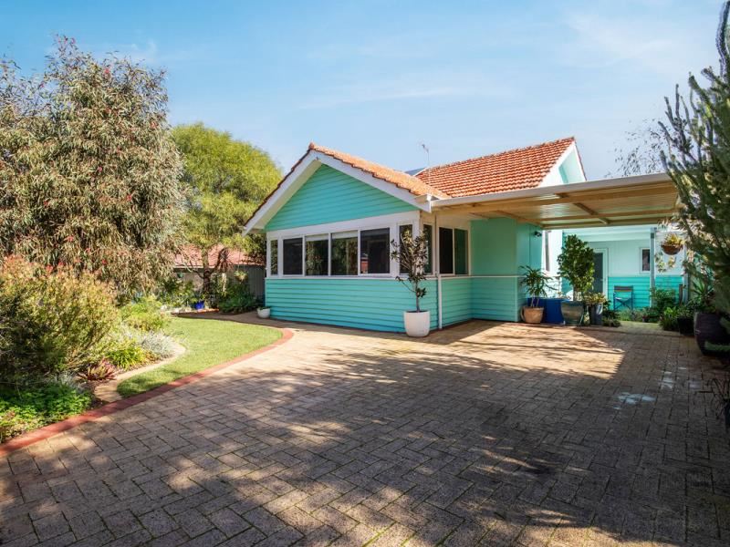 52 Nicholas Crescent, Hilton WA 6163