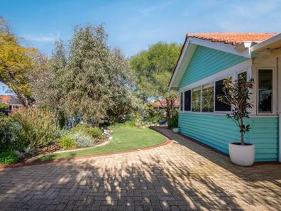 52 Nicholas Crescent, Hilton WA 6163