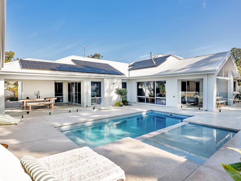 109 Bortolo  Drive, Greenfields