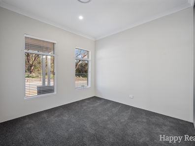 16 Roseneath Street, Bushmead WA 6055
