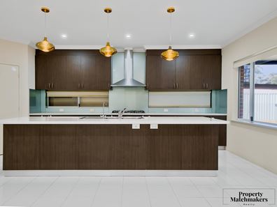 13 Colesbrook Drive, Byford WA 6122