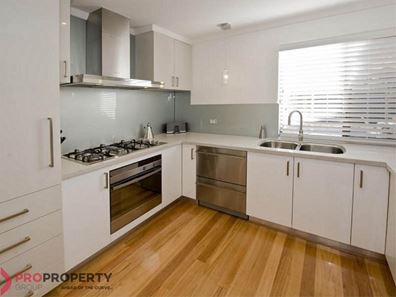 6/45 Park Street, Como WA 6152