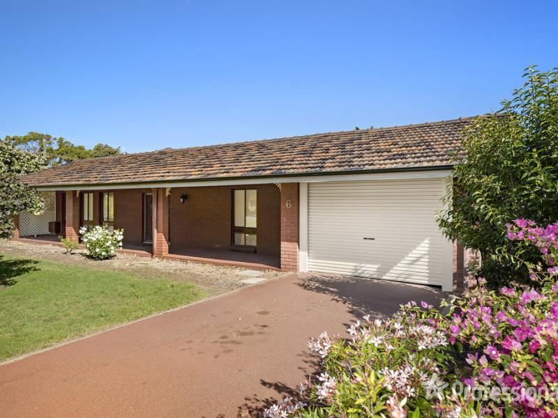 6 Green Street, Bluff Point