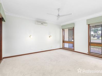 6 Green Street, Bluff Point WA 6530