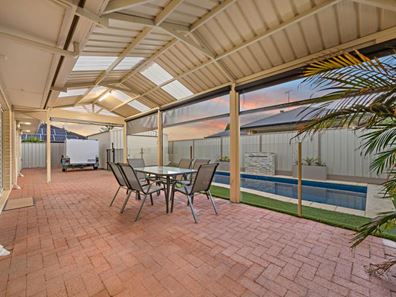 17 Bonaparte Drive, Secret Harbour WA 6173