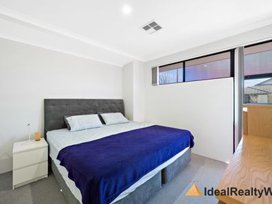 23 Golden Way, Piara Waters WA 6112