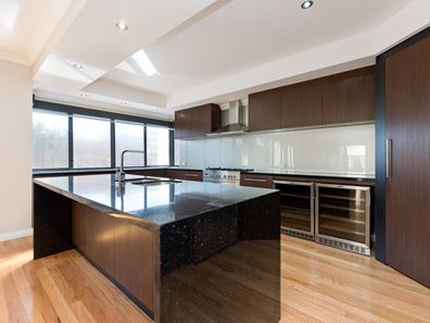 32 Coogee Road, Mount Pleasant WA 6153