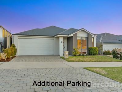 18 Icterine Road, Eglinton WA 6034