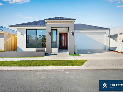 11 Lausanne Way, Canning Vale WA 6155