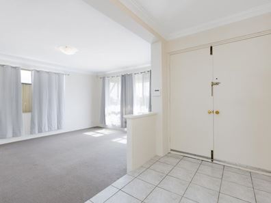 2 Meadowbrook Promenade, Currambine WA 6028
