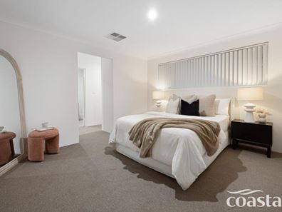 10 Hermosa Way, Madora Bay WA 6210