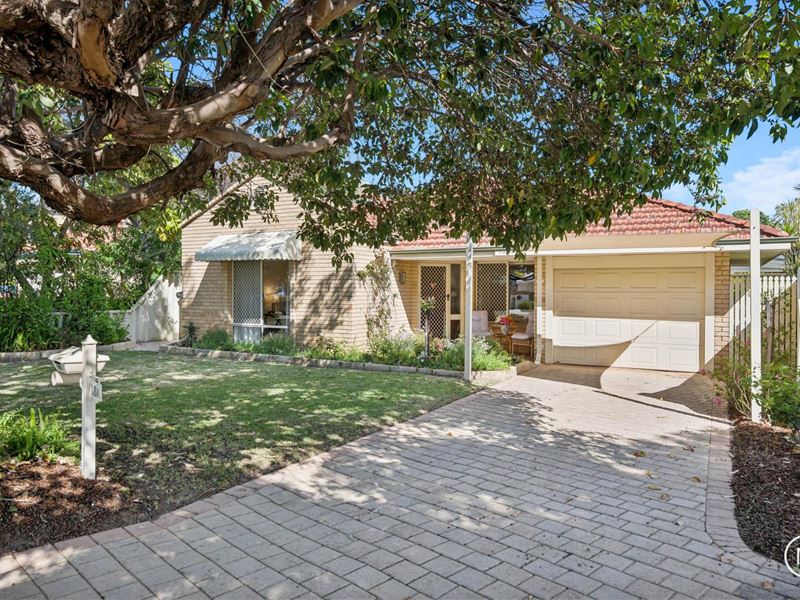 18A Bricknell Road, Attadale