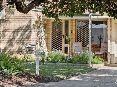 18A Bricknell Road, Attadale WA 6156