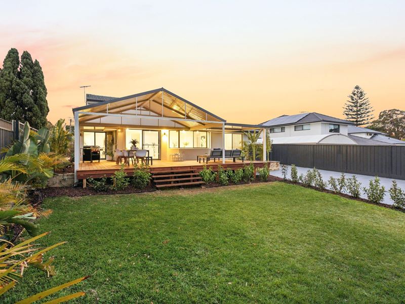 24 WARWICK ROAD, Marmion WA 6020
