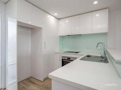 205/348 Railway Parade, Beckenham WA 6107
