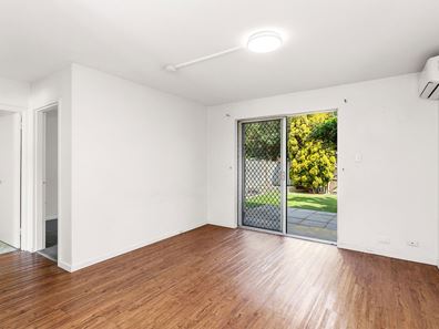 10C/305 Harborne  Street, Glendalough WA 6016