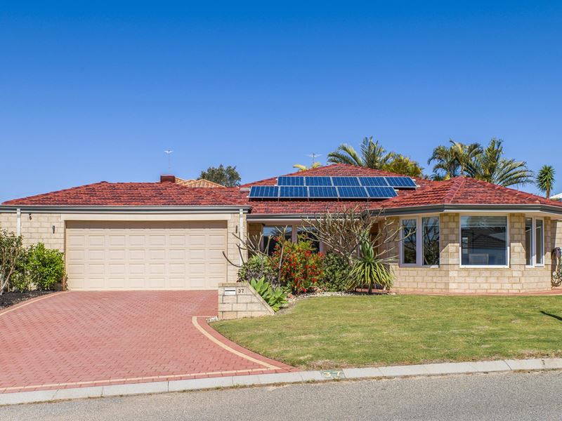 37 Glomach Circuit, Kinross
