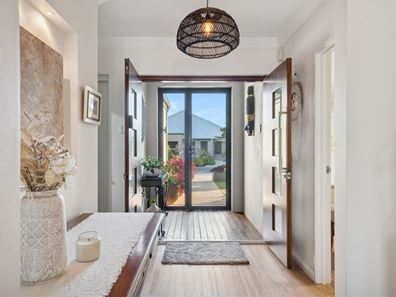49 Sandpiper Island Retreat, Wannanup WA 6210