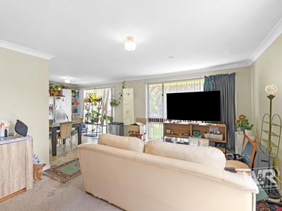 21 McKail Street, Orana WA 6330