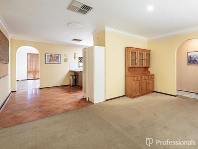 49 Diosma Way, Forrestfield WA 6058