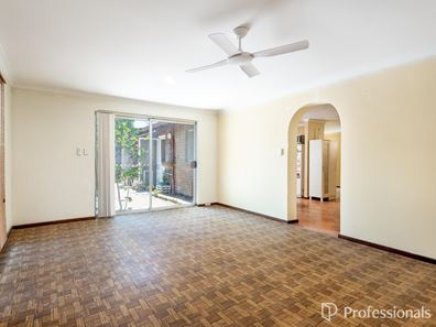 49 Diosma Way, Forrestfield WA 6058