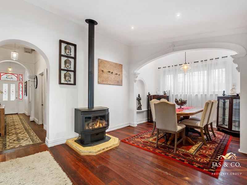 25 Amherst Road, Woodbridge