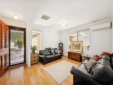 35 Milroy Street, Willagee WA 6156
