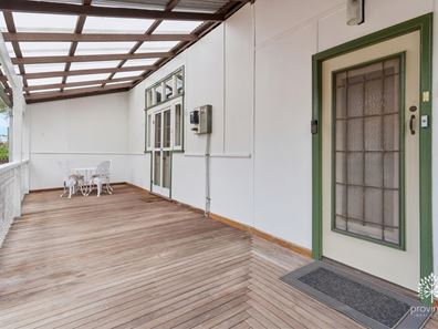 101 Railway Road, Gooseberry Hill WA 6076