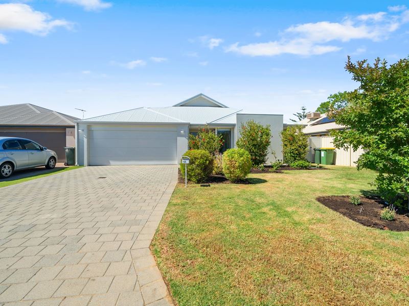 44 Cobaki Brace, Lakelands