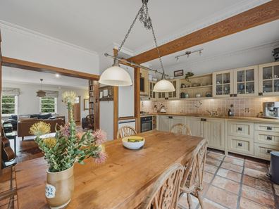 3196 Albany Highway, Mount Nasura WA 6112