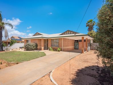 18 Naomi Way, Karloo WA 6530