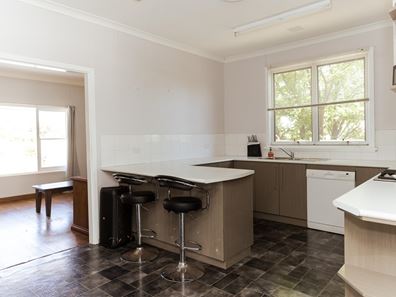 7 Solomon Street, Merredin WA 6415