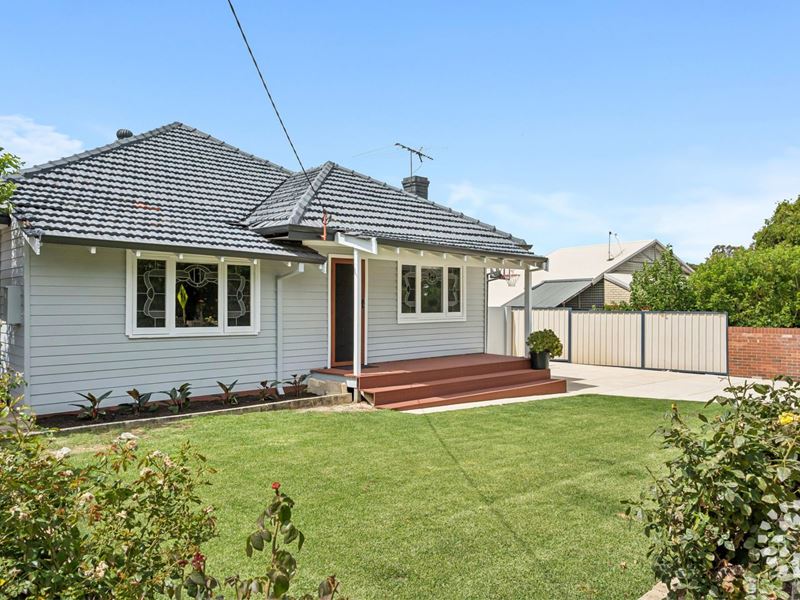89 Rennie Crescent, Hilton WA 6163