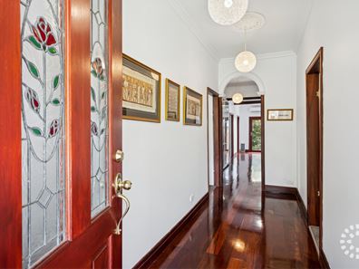 89 Rennie Crescent, Hilton WA 6163