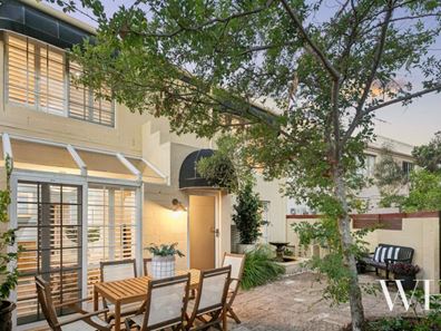 8 McAtee Court, Fremantle WA 6160