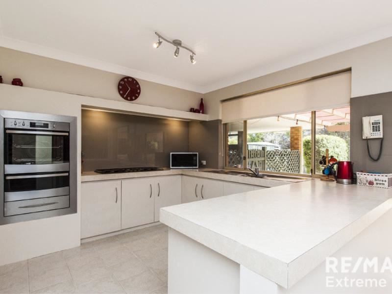 7 Windward Loop, Ocean Reef WA 6027