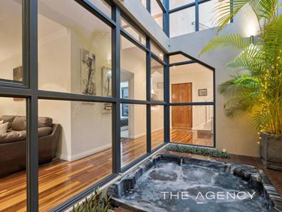 2D Willcock Street, Ardross WA 6153
