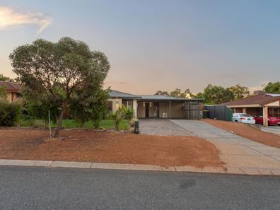 136 Blackadder Road, Swan View WA 6056