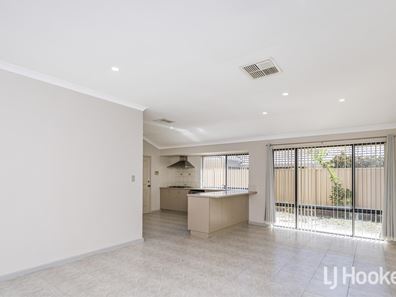 16 Marginata Parkway, Canning Vale WA 6155