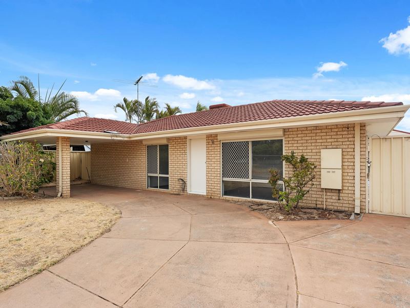 28 Pallarup Grove, Waikiki