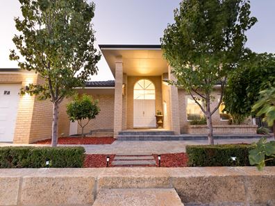 27 Sellen Court, Leeming WA 6149