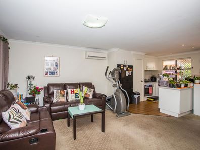4/15 Ellam St, St James WA 6102