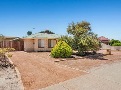 24 Country Road, Pinjarra WA 6208