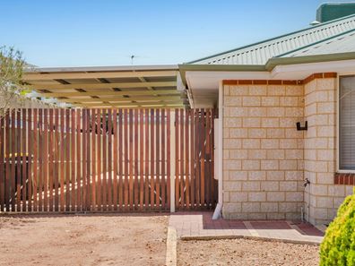 24 Country Road, Pinjarra WA 6208