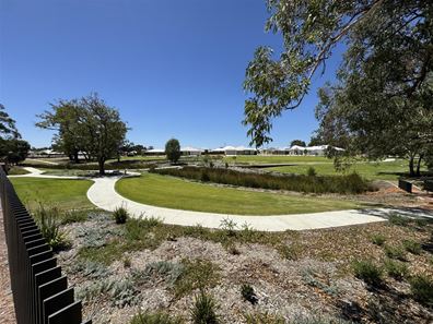5 Stables Place, South Guildford WA 6055