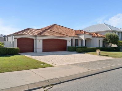 10 Anvils Circle, Secret Harbour WA 6173