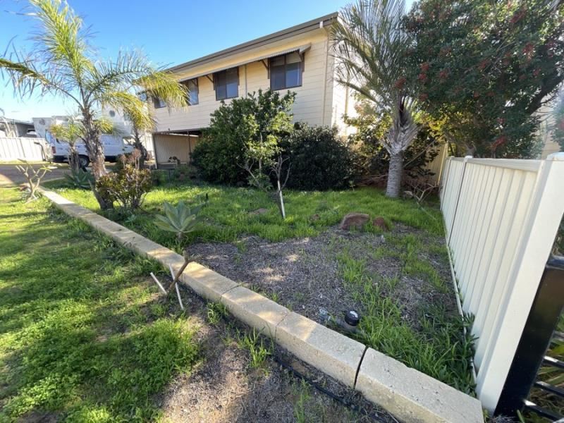 Room 2/8 Karina Mews, Kalbarri WA 6536