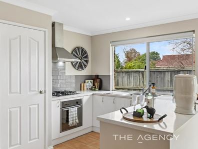 19 Sunray Circle, Ellenbrook WA 6069