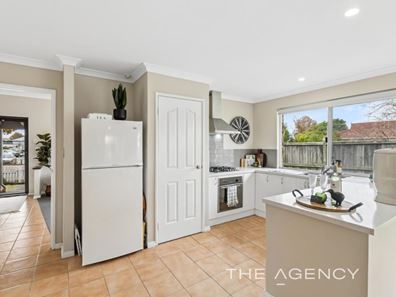 19 Sunray Circle, Ellenbrook WA 6069