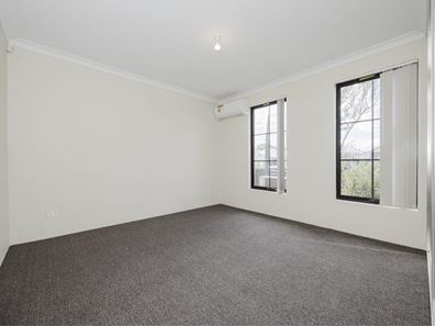 26 Salhouse Road, Aveley WA 6069